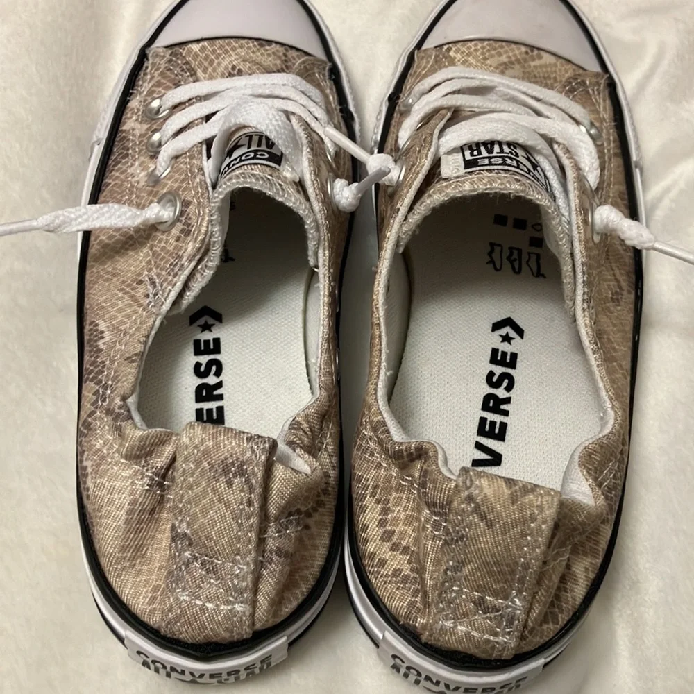 NWOT Women's Chuck Taylor All Star Shoreline Slip On Sneaker snake print sz 5